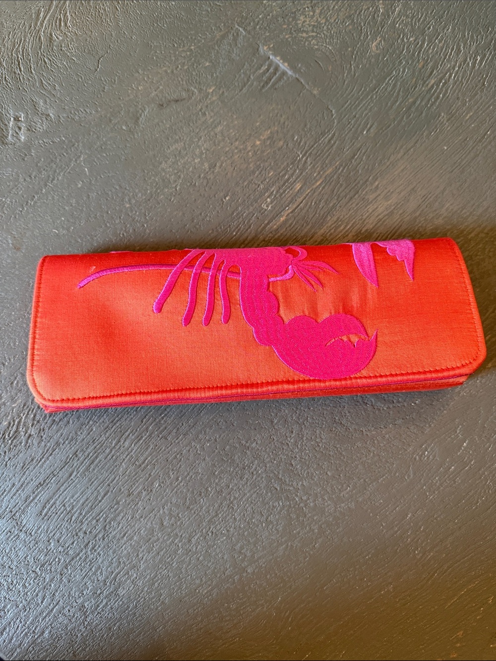 Lobster clutch